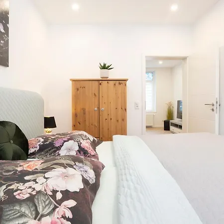 Rosenstrasse 27 Merlin *